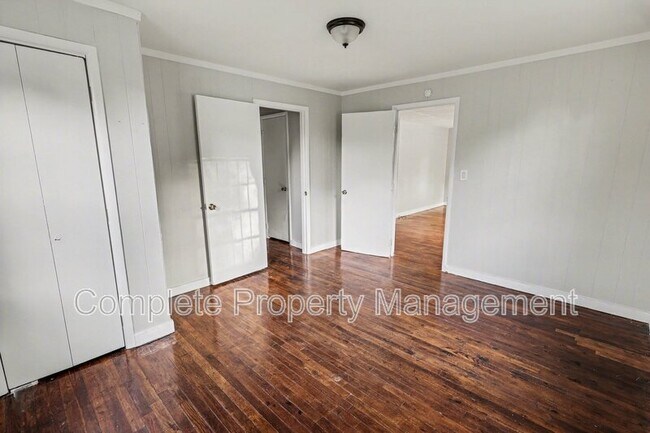 Building Photo - 6025 Ivy St