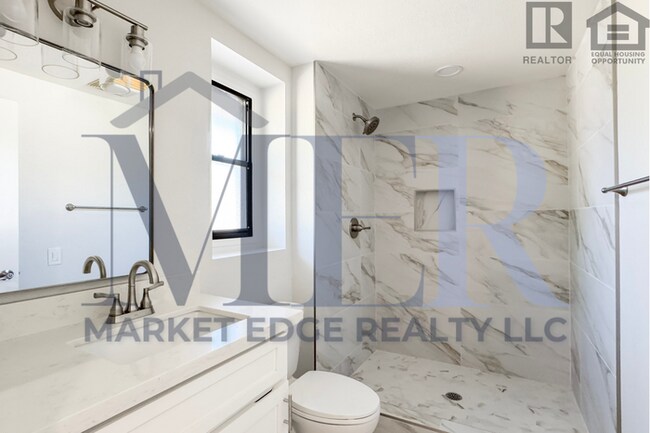 Building Photo - 3Bed/3Bath Home in 55+ Community in Sun Ci...