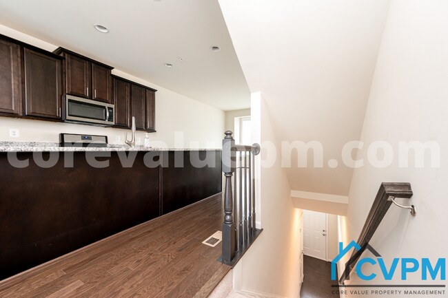 Building Photo - 1216 Acorn Ln