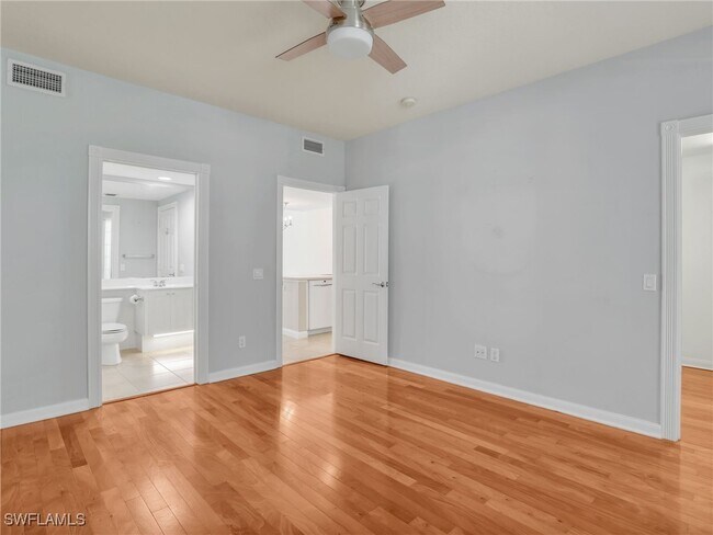 Building Photo - 15329 Laughing Gull Ln