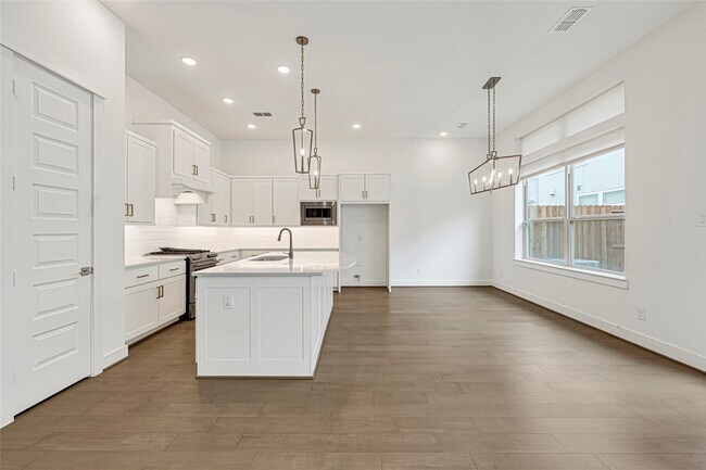 Building Photo - 1722 Leilani Dr