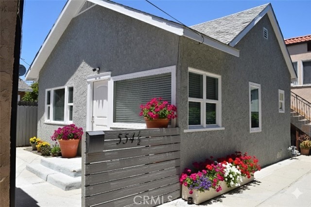 Primary Photo - 552 W 22nd St