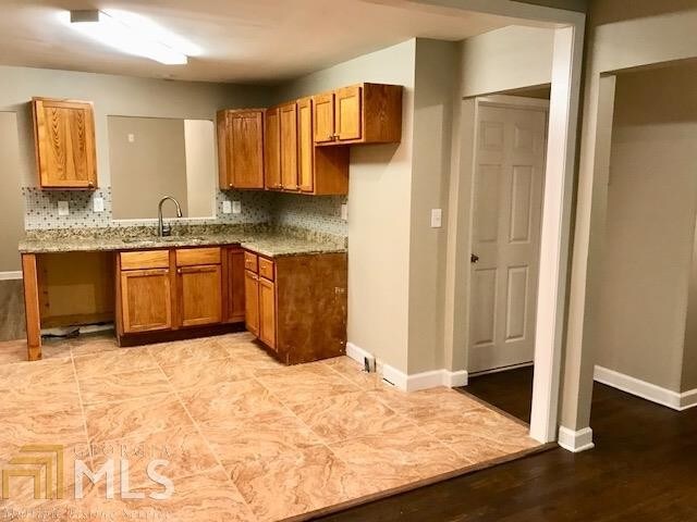 Building Photo - 1960 W Kimberly Rd SW