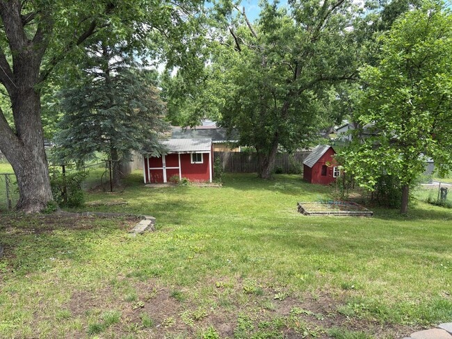 Building Photo - Bright & Spacious 3-Bedroom Home with Large Backyard