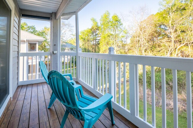 Building Photo - MARSH GIRL APARTMENT LONG OR SHORT TERM @ ...