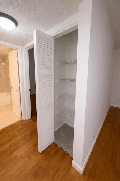 Building Photo - 102 Gardens Dr