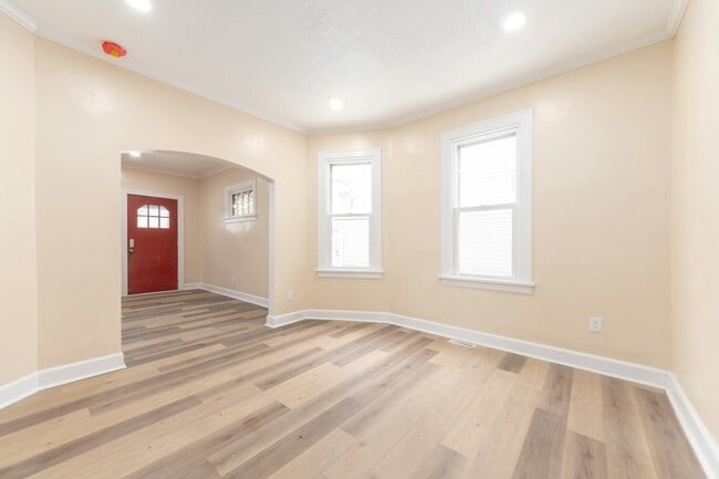 Building Photo - 3794 W 38th St