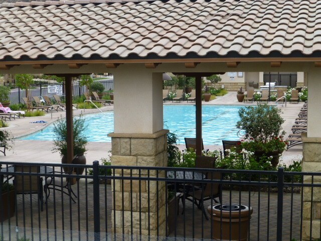 Building Photo - 4-Bedroom Home with Solar, Loft, and Gated Community Amenities in Valencia!