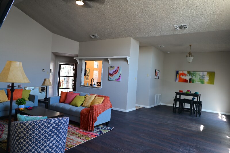 Building Photo - 7011 Beech Trail Dr