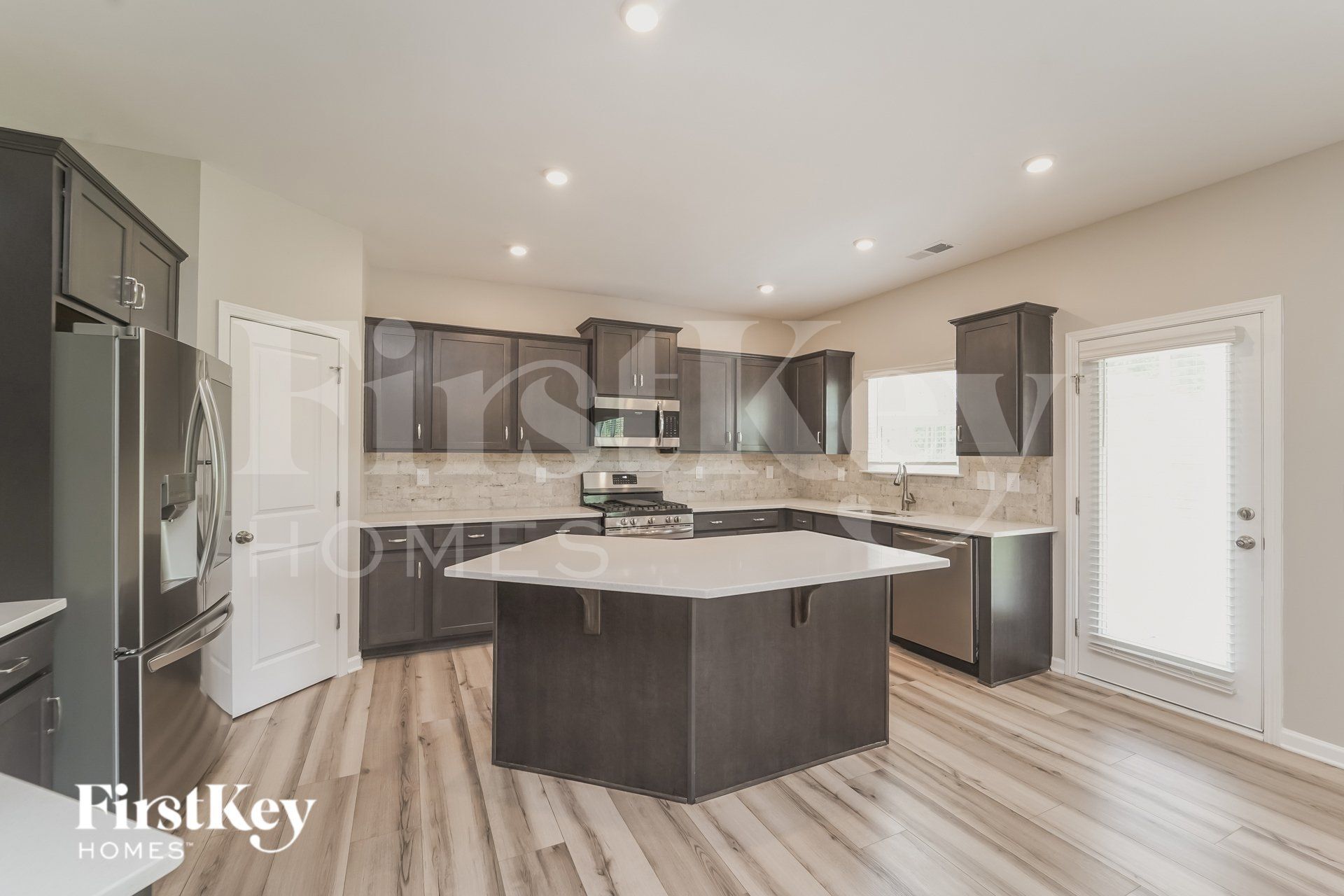 Building Photo - 6351 Trinity Xing Cir