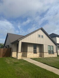 Building Photo - Move in NOW - Godley ISD - 3/2/2