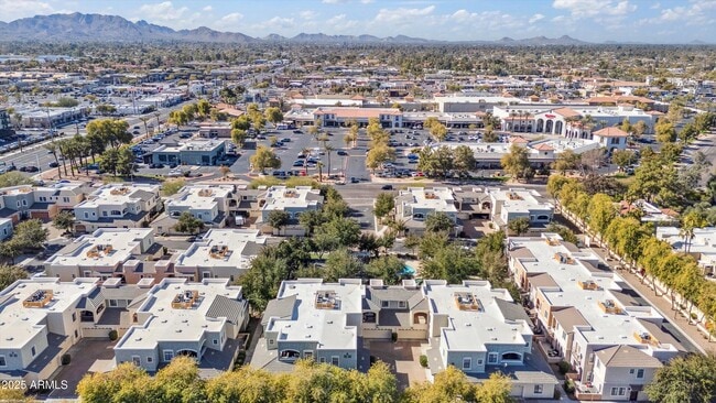 Building Photo - 10757 N 74th St