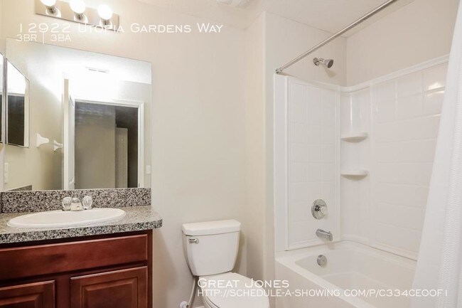 Building Photo - 12922 Utopia Gardens Way