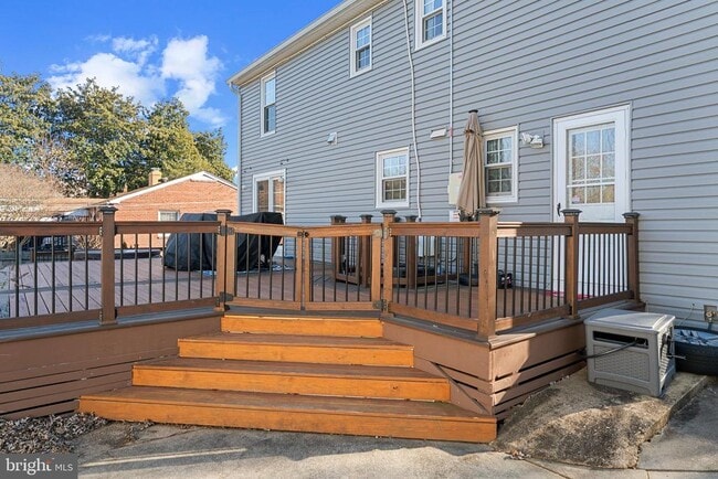 Building Photo - 3100 Franklin St