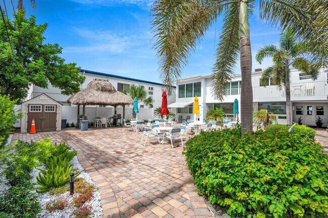 Building Photo - 4228 N Ocean Blvd