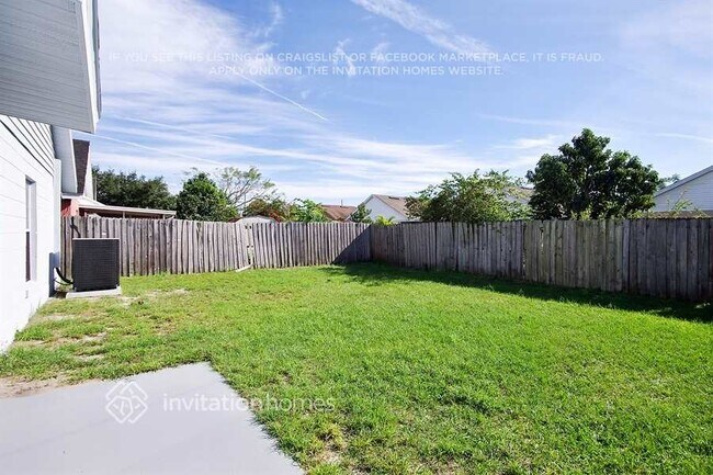 Building Photo - 6948 Long Needle Ct