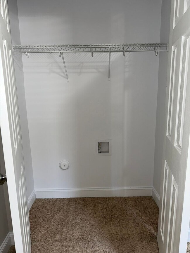 Building Photo - 428 Satterfield Dr