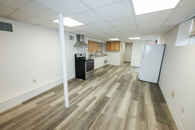 Building Photo - 1026 Chestnut St