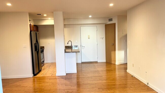 Building Photo - 8114 Queens Blvd