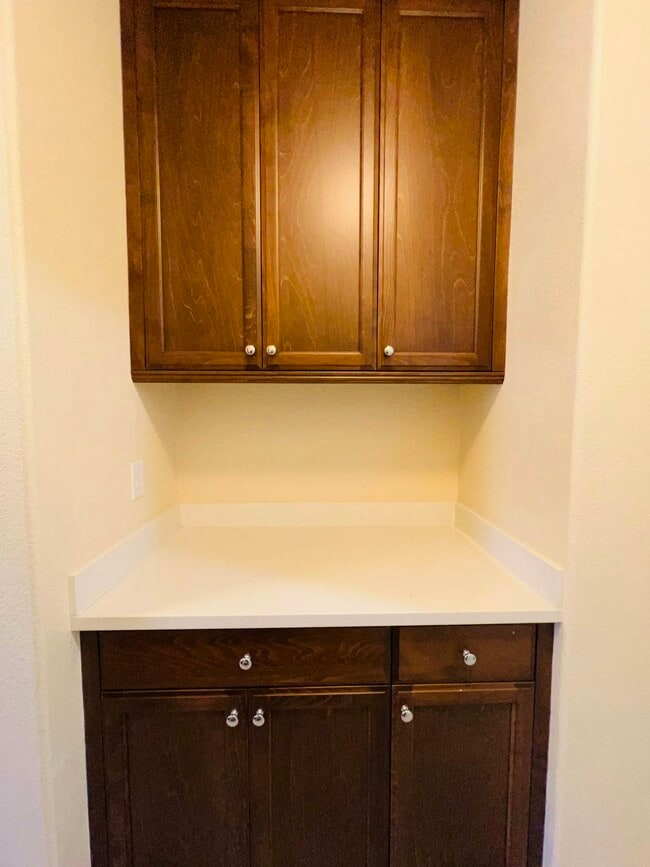 Building Photo - 3024 Sonsilla Ln