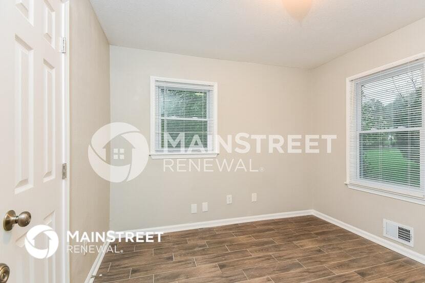 Building Photo - 8807 Crown Ct