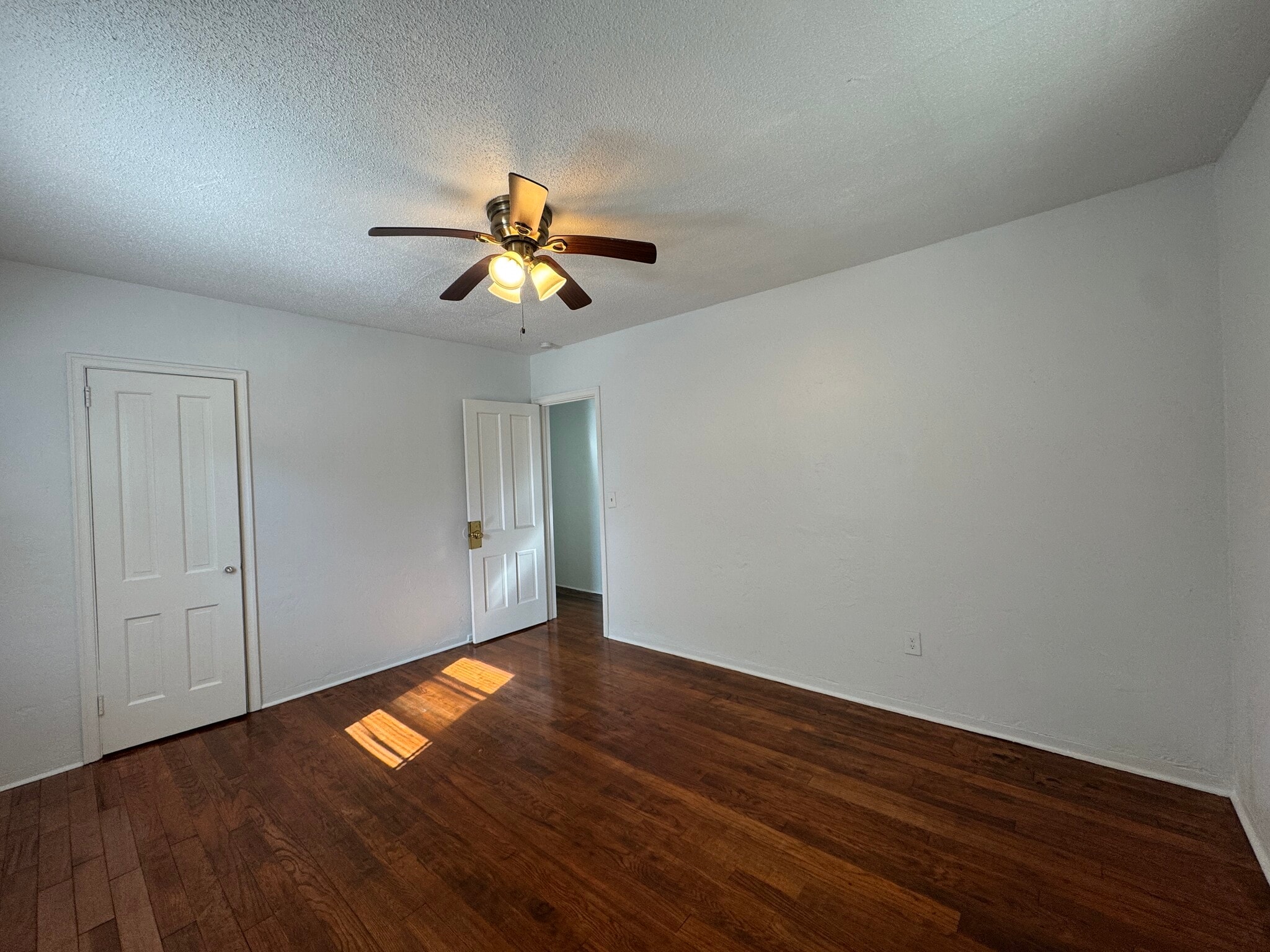 Building Photo - 103 Hibiscus Ave