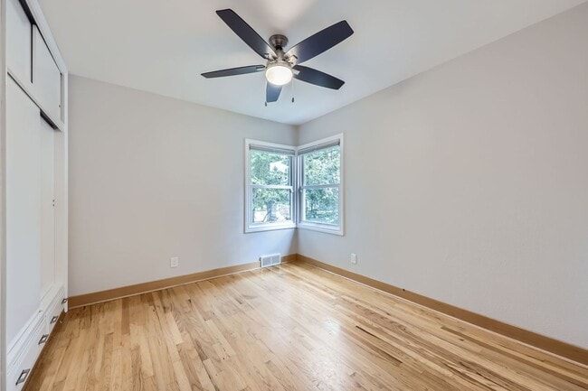 Building Photo - Wonderful West Old Town Home! A must see! ...