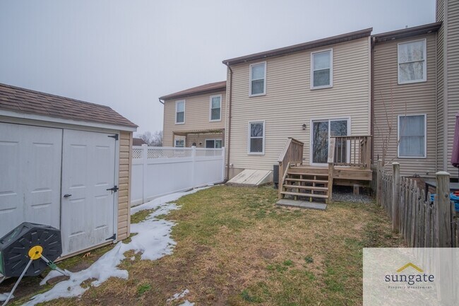 Building Photo - 21 Robin Ridge Ct