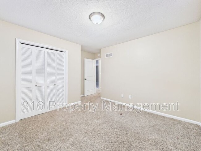 Building Photo - 131 S Crescent Ave