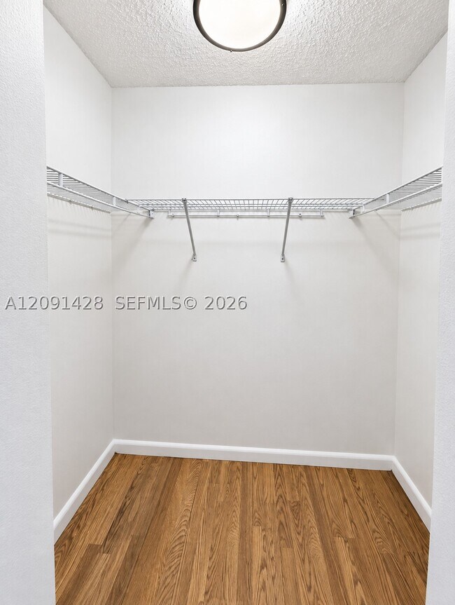 Building Photo - 22344 Palomita Dr