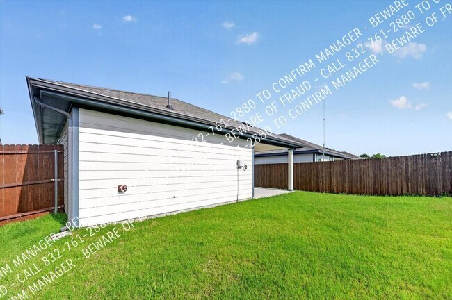 Building Photo - 6111 Shearwater Rd