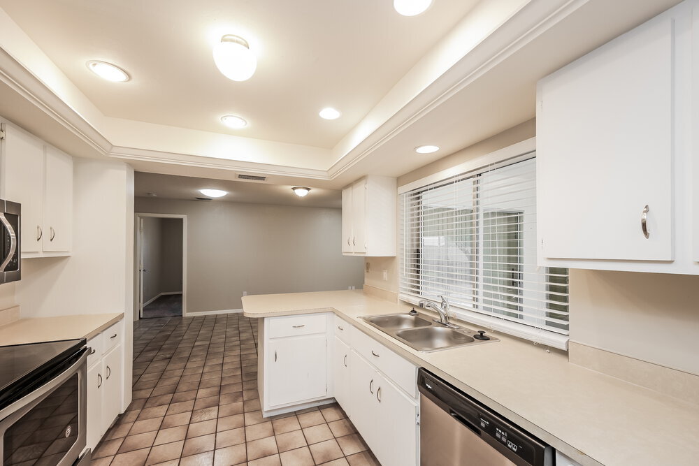 Building Photo - 2130 SE 9th Terrace