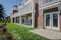 Building Photo - 777 N Main St