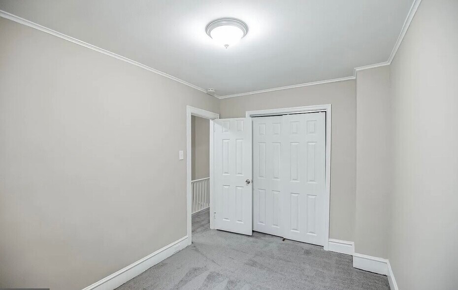 Building Photo - 209 Furley St