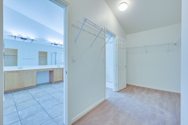 Building Photo - SW!! Southern Highlands!!! 4 Bedrooms!!!  ...