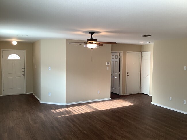 Building Photo - 1741 Trego Dr