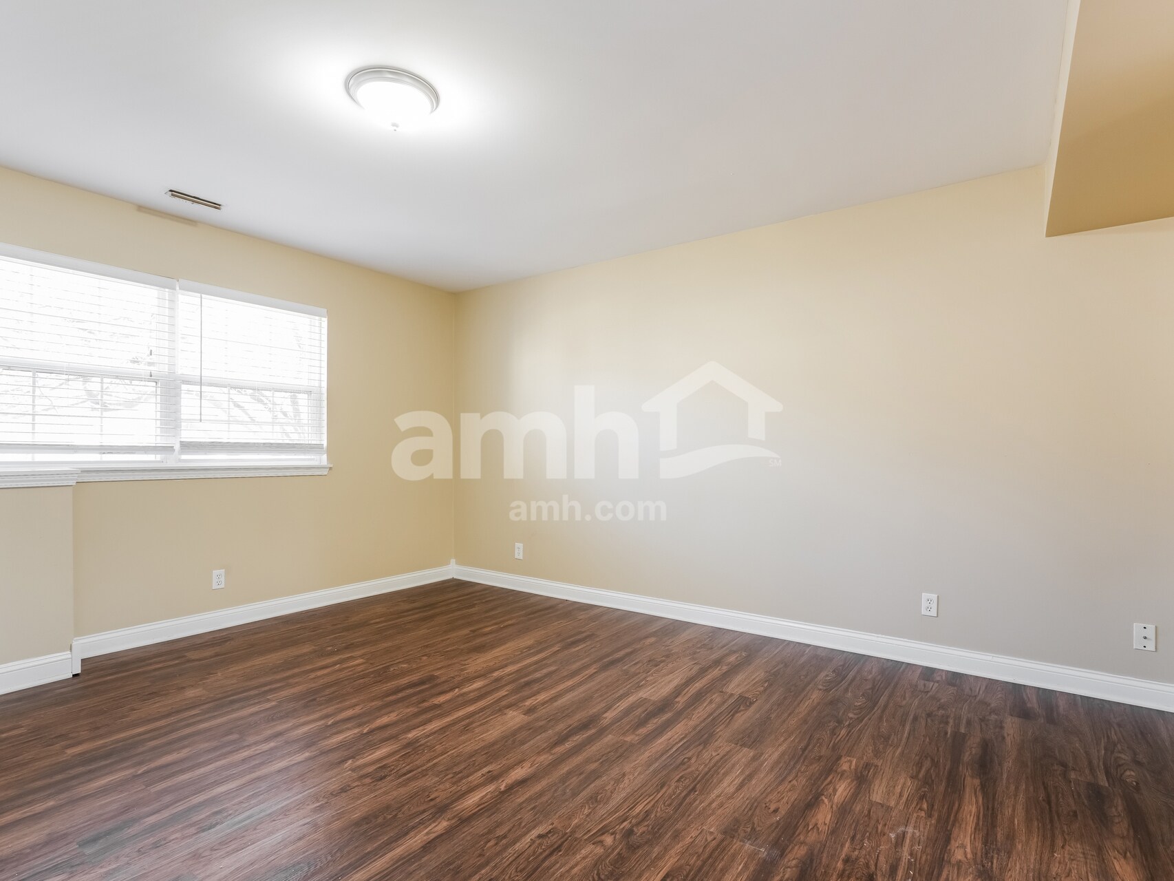 Building Photo - 112 Shawnee Ln