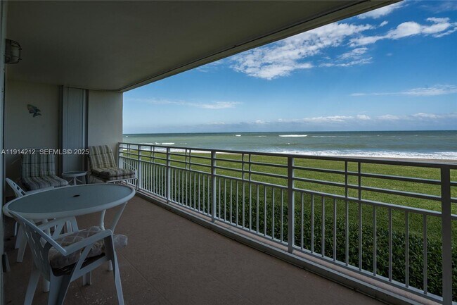 Building Photo - 350 S Beach Rd