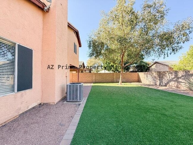 Building Photo - 2534 W Orchid Ln