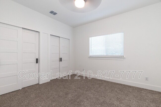 Building Photo - 1934 Lamar St