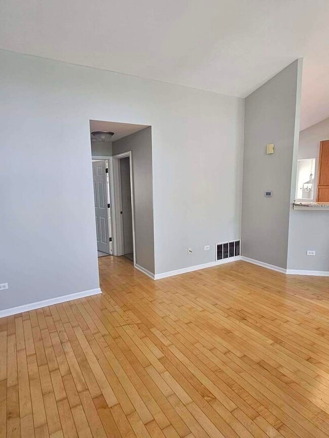 Building Photo - 2935 Rutland Cir