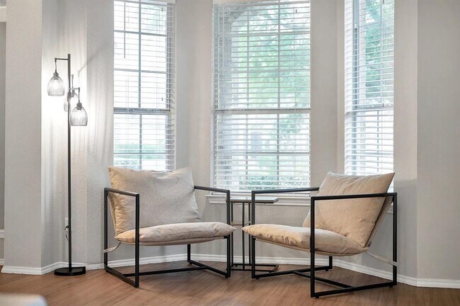 Building Photo - 11306 Avering Ln