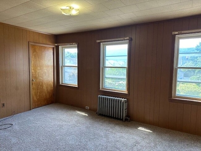 Building Photo - 469 North St
