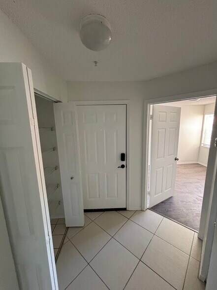 Building Photo - 2400 Feather Sound Dr