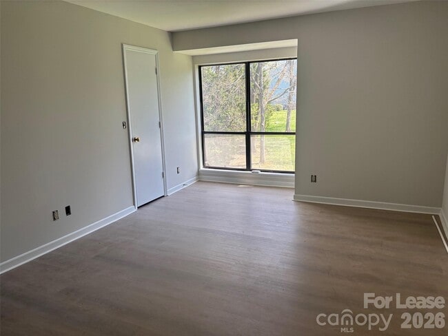 Building Photo - 11029 Harrowfield Rd