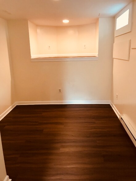 Building Photo - 135 Wellsville Ave