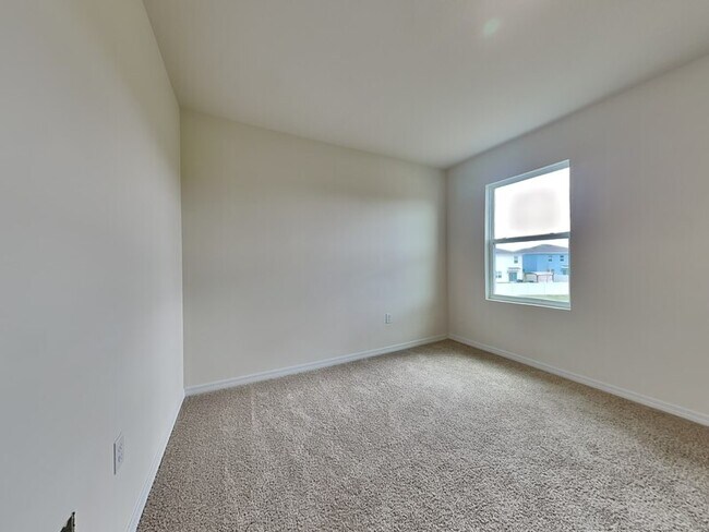 Building Photo - 5246 Mahogany Dr