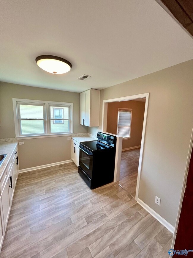 Building Photo - 4718 Meridian St N