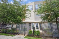 Building Photo - 2401 Crawford St