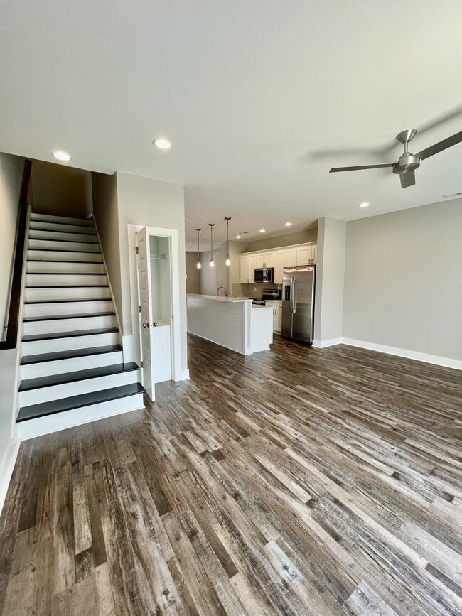 Building Photo - 55 Zentry Pl